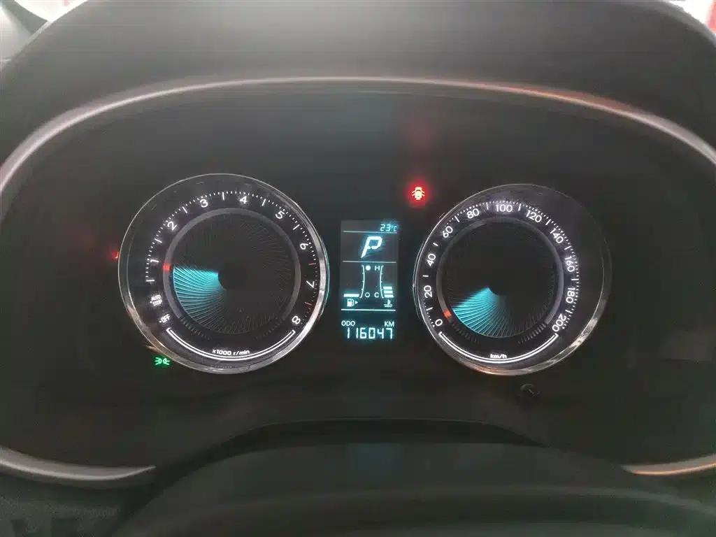 Chevrolet Aveo RV 2016 1.5L Automatic Fun Edition — миниатюра 8