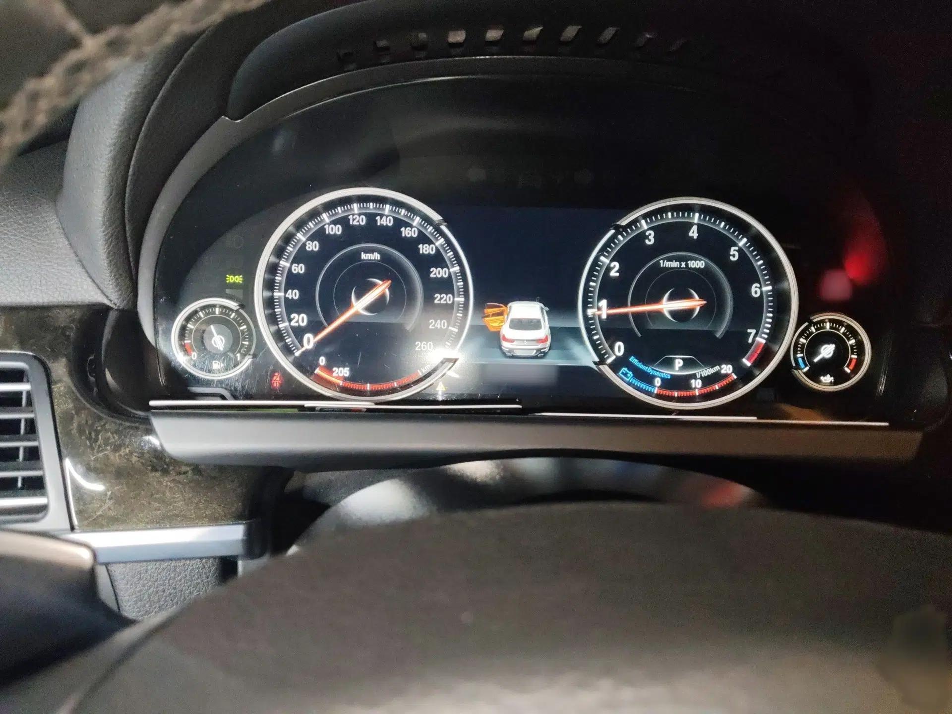 BMW 6 Series 2013 Facelift 640i Gran Coupe — миниатюра 10