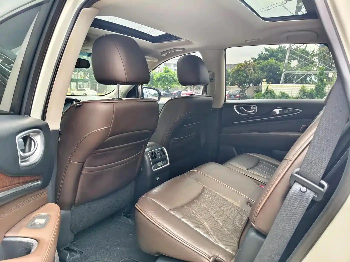 Infiniti JX 2013 JX35 2WD Excellence Edition — миниатюра 11