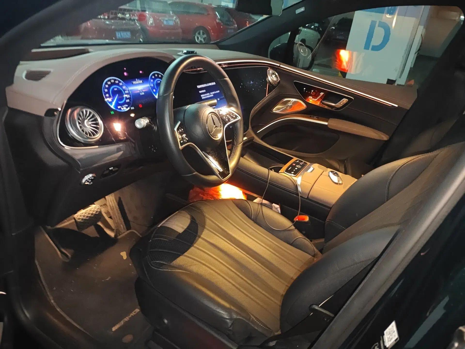 Mercedes-Benz EQS SUV 2023 450 4MATIC Luxury Edition — миниатюра 16