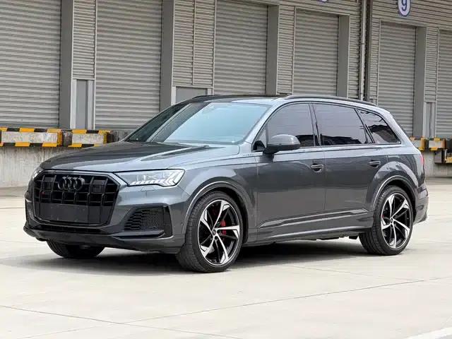 Audi SQ7 2024 4.0 TFSI Dark Knight Edition