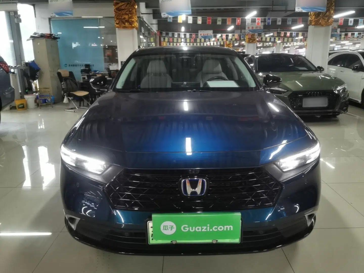 Honda Accord New Energy 2023 2.0L ePHEV Flagship Edition — миниатюра 2