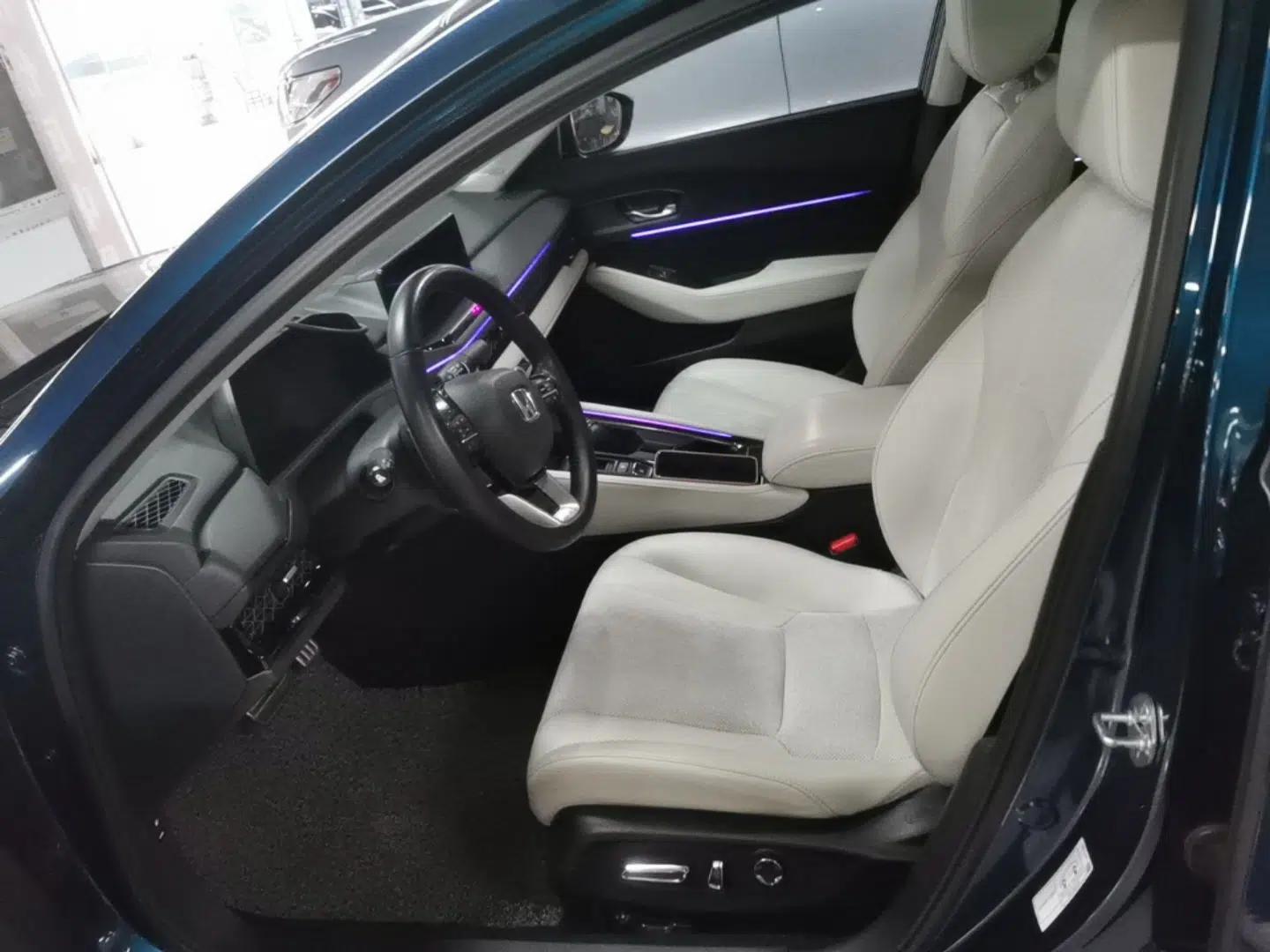 Honda Accord New Energy 2023 2.0L ePHEV Flagship Edition — миниатюра 18
