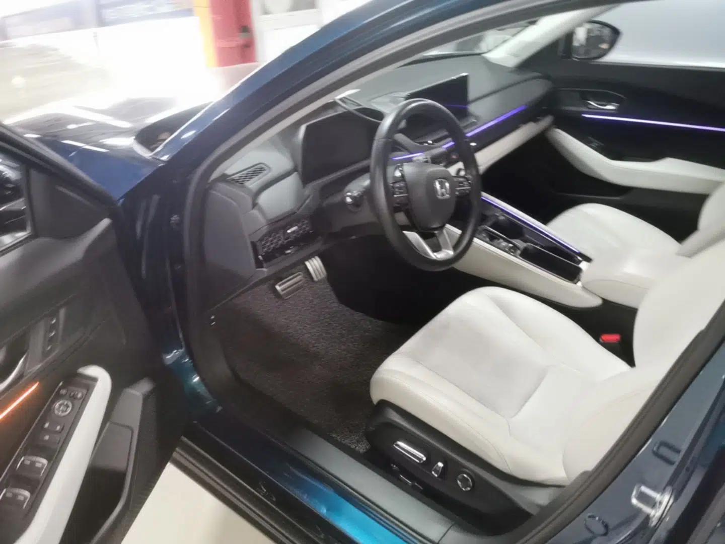 Honda Accord New Energy 2023 2.0L ePHEV Flagship Edition — миниатюра 19