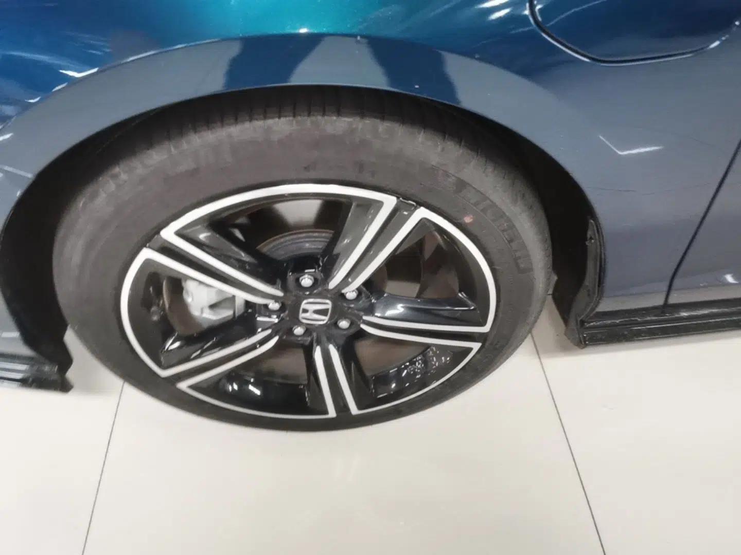 Honda Accord New Energy 2023 2.0L ePHEV Flagship Edition — миниатюра 8