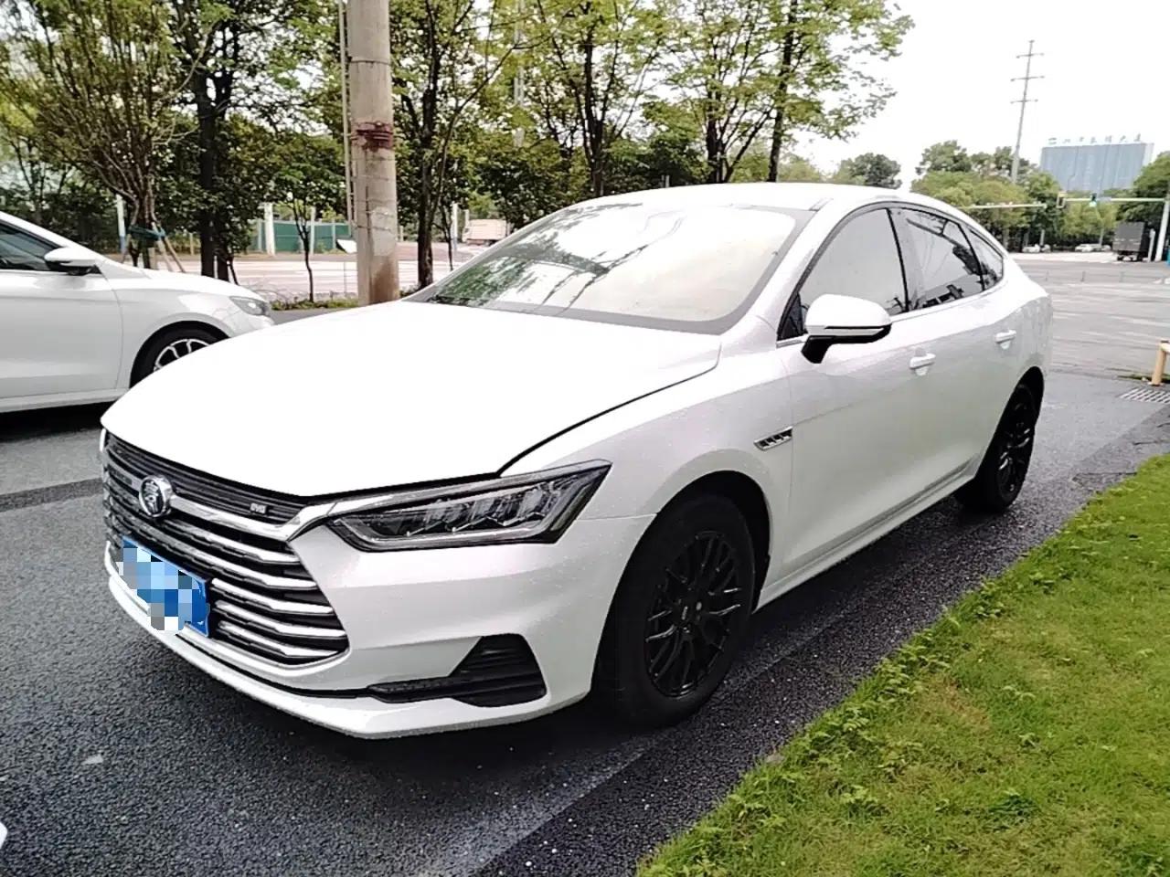 BYD Qin Pro 2020 Beyond Edition 1.5TI Automatic Prestige Version — миниатюра 1