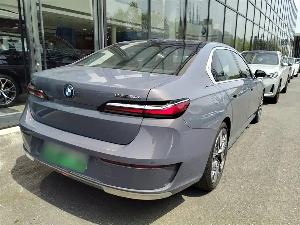 BMW i7 2023 eDrive50L M Sport Package — миниатюра 5