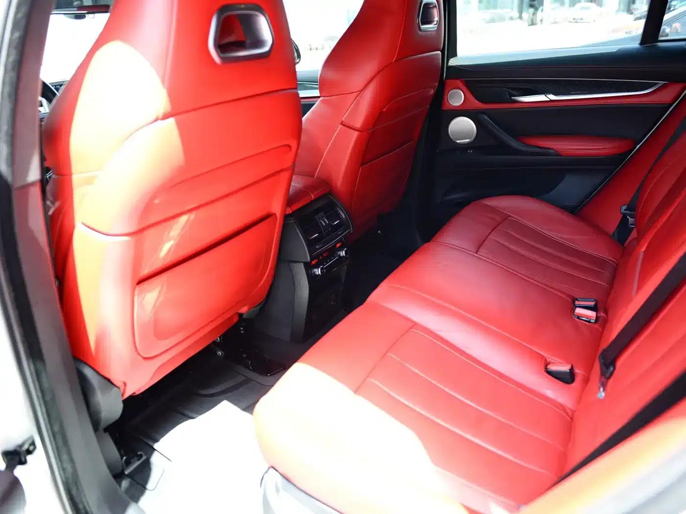 2015 BMW X6 M — миниатюра 12