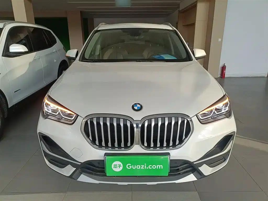 BMW X1 PHEV 2020 xDrive30Le Premium — миниатюра 3