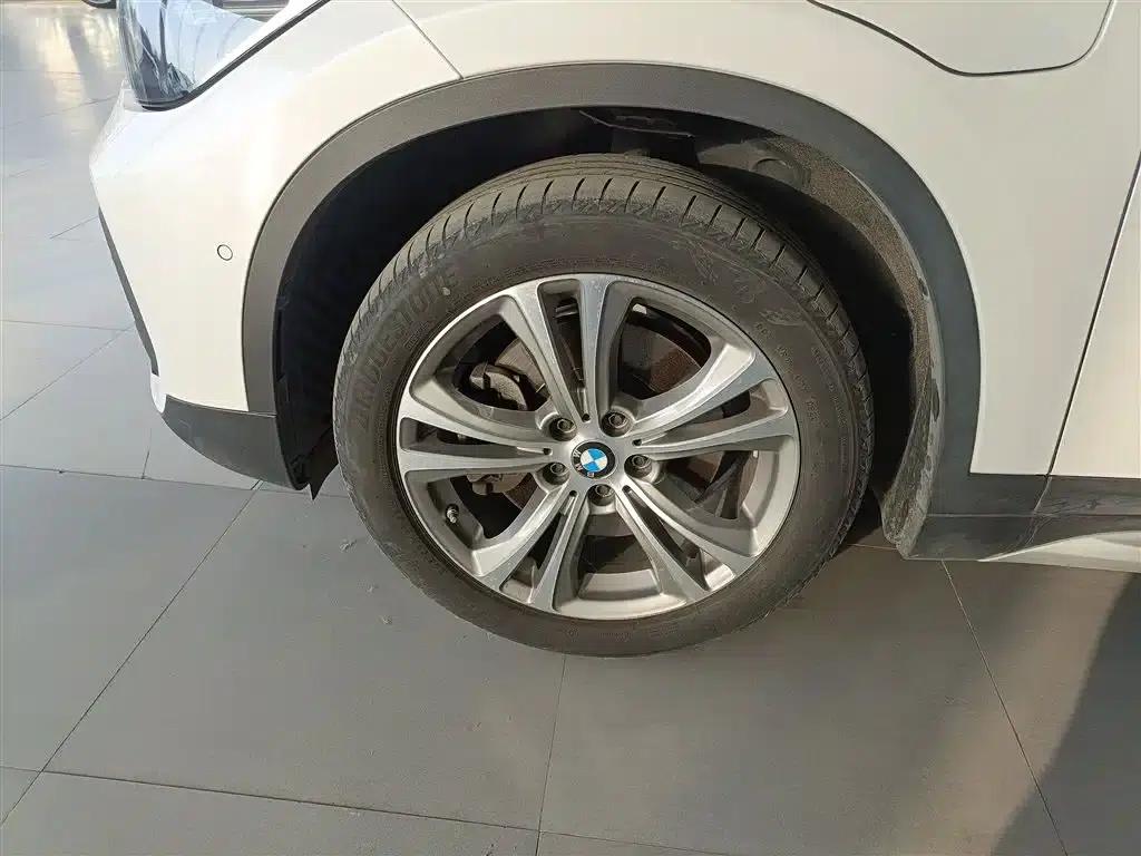 BMW X1 PHEV 2020 xDrive30Le Premium — миниатюра 23