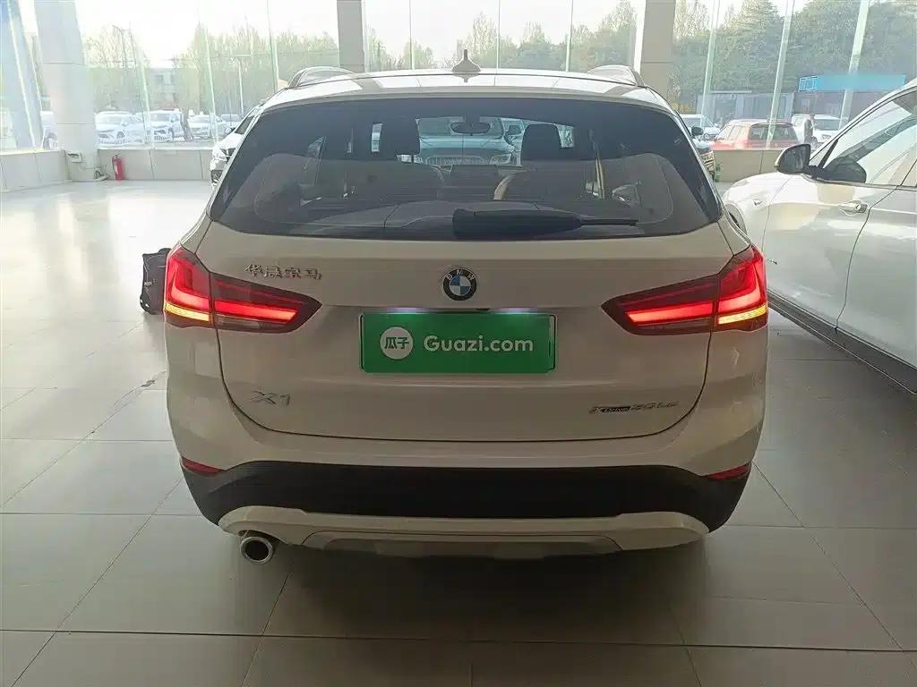 BMW X1 PHEV 2020 xDrive30Le Premium — миниатюра 6