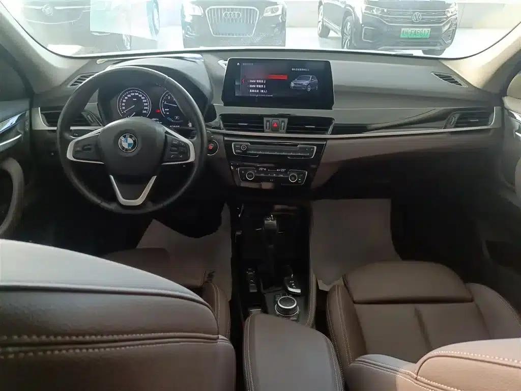 BMW X1 PHEV 2020 xDrive30Le Premium — миниатюра 10
