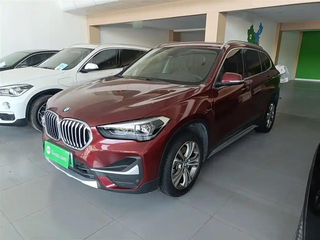 BMW X1 PHEV 2020 xDrive30Le Premium — миниатюра 1
