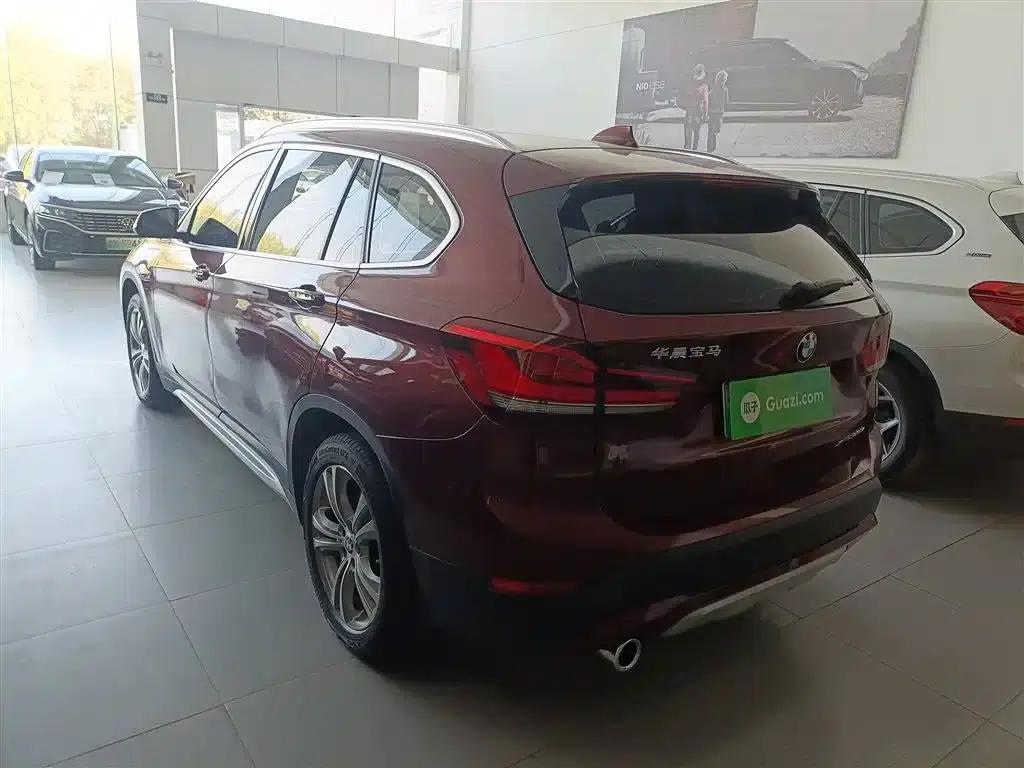 BMW X1 PHEV 2020 xDrive30Le Premium — миниатюра 5