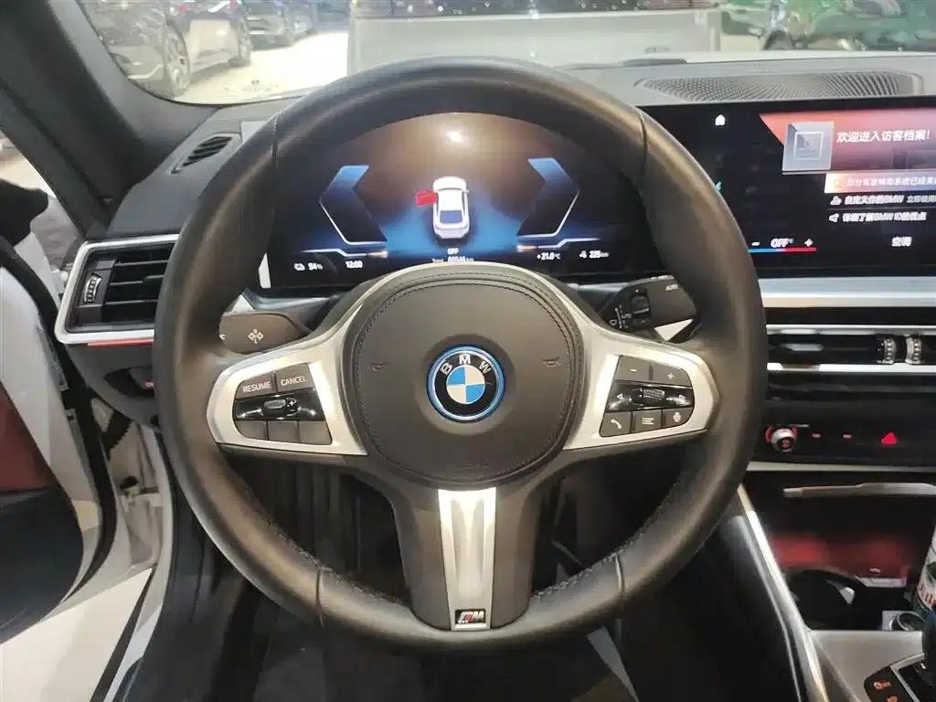 BMW i4 2022 eDrive40 — миниатюра 11