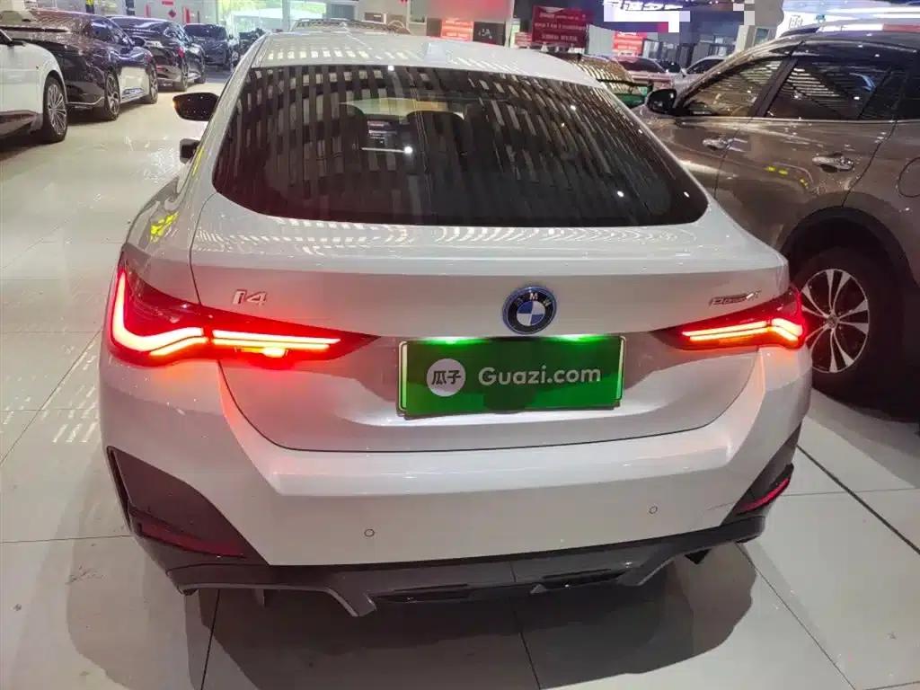 BMW i4 2022 eDrive40 — миниатюра 6