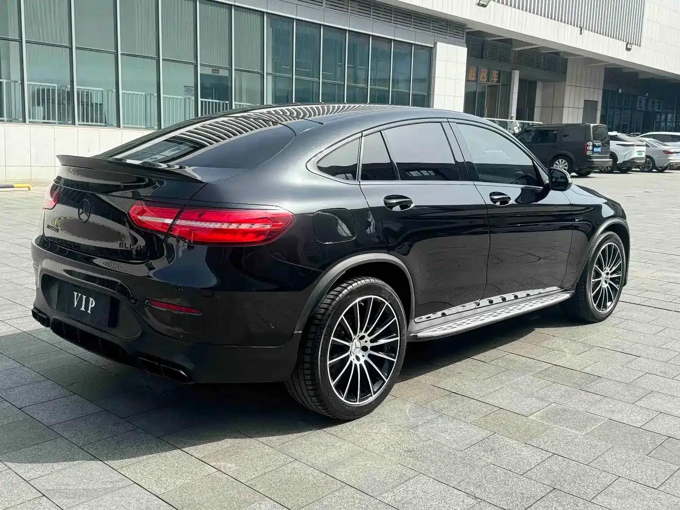 Mercedes-Benz GLC Coupe AMG 2017 AMG GLC 43 4MATIC Coupe SUV — миниатюра 10