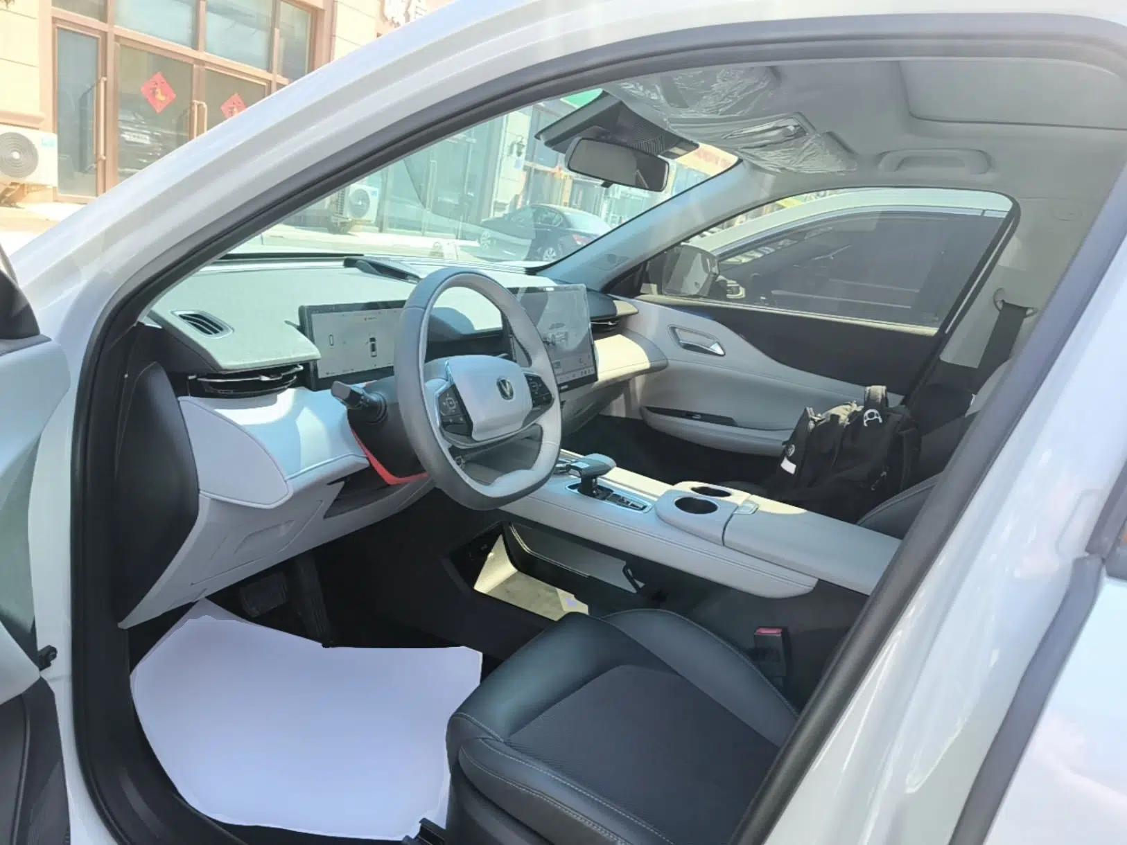CHANGAN UNI-Z 2025 1.5T Luxury Version — миниатюра 18