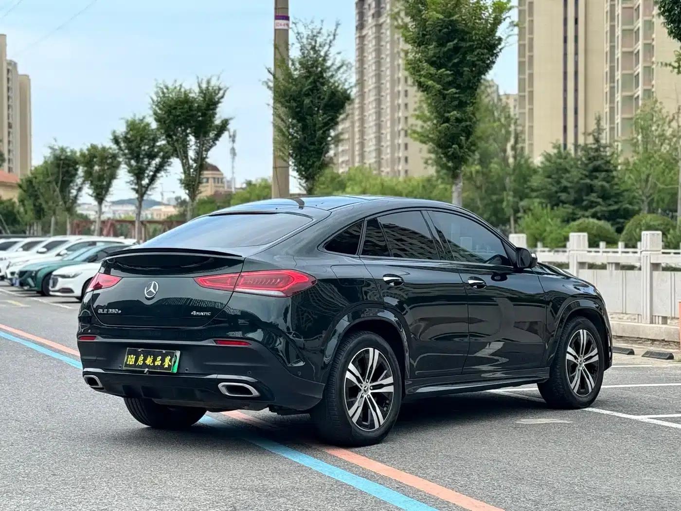 Mercedes-Benz GLE Coupe 2021 GLE 350 e 4MATIC Coupe SUV — миниатюра 9