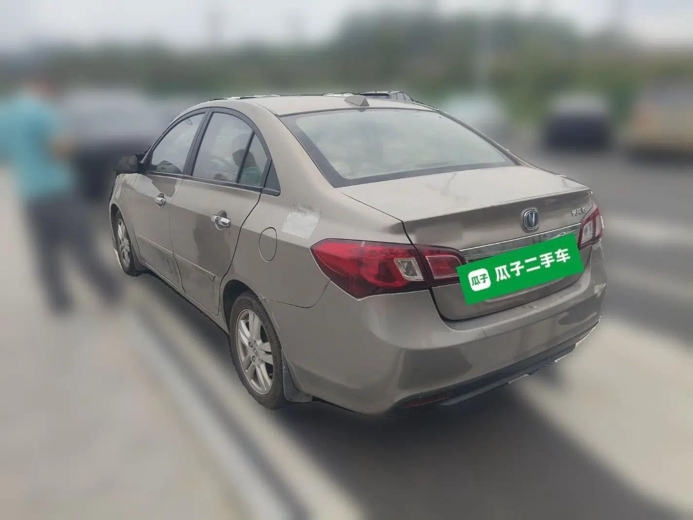 CHANGAN Alsvin V5 2012 1.5L Manual Dream Edition — миниатюра 4