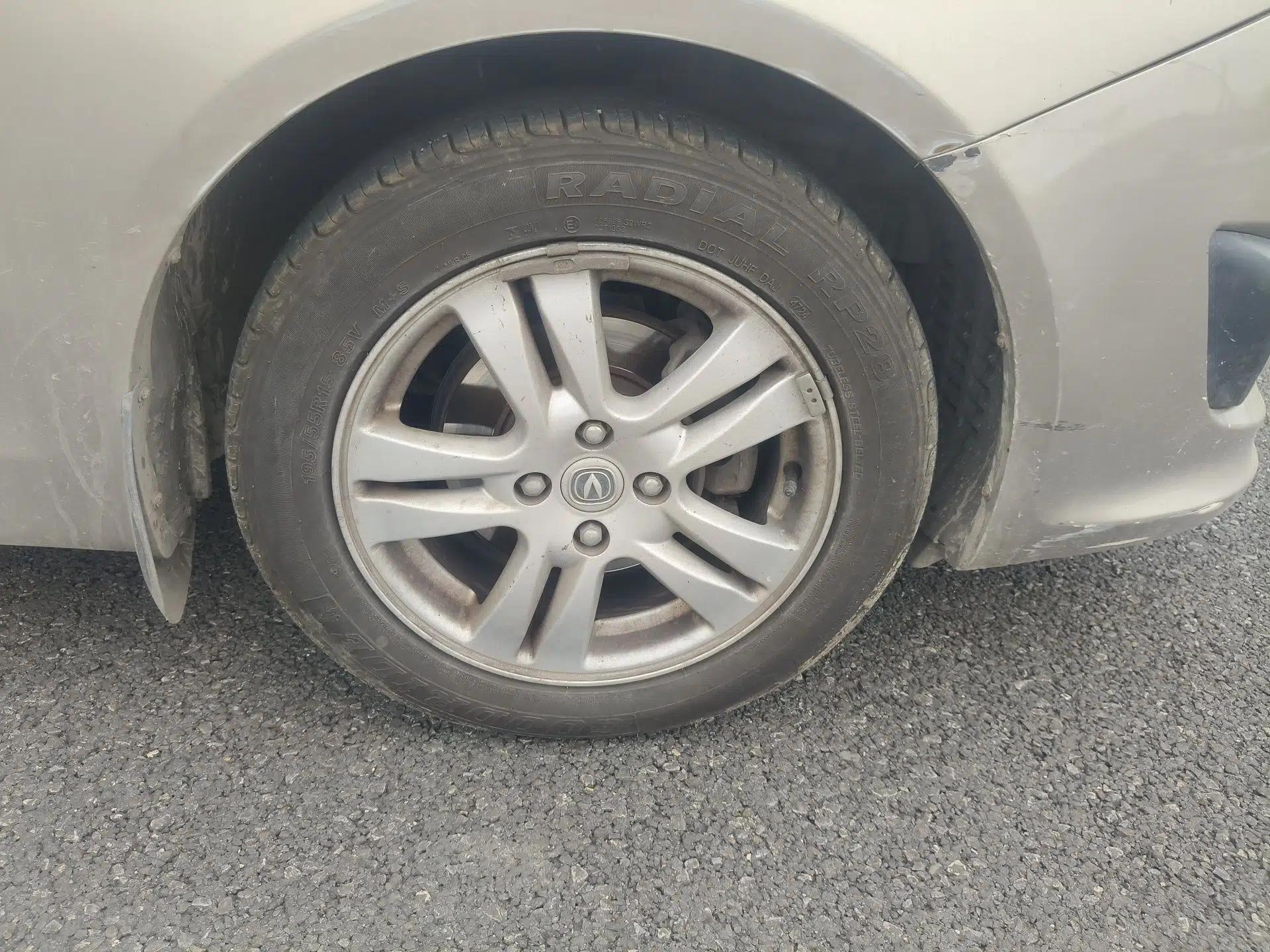 CHANGAN Alsvin V5 2012 1.5L Manual Dream Edition — миниатюра 8