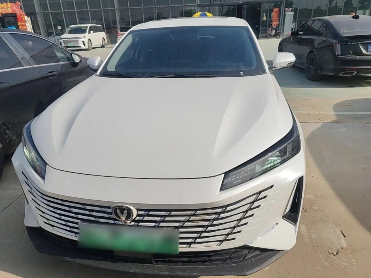 CHANGAN Eado PHEV 2025 Smart New Blue Whale 145KM Battleship Edition — миниатюра 2