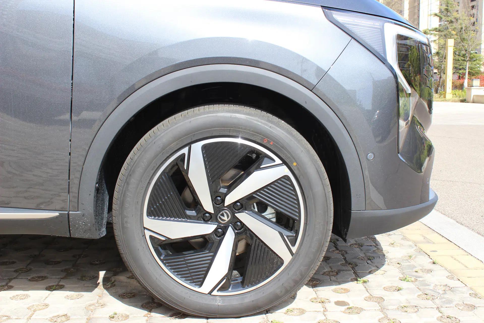 CHANGAN CS55PLUS PHEV 2026 Model, Smart New Blue Whale 125km Zhiyue Version — миниатюра 8