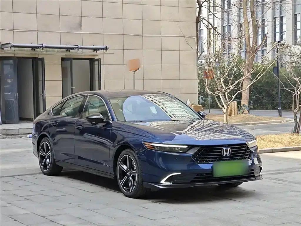 Accord PHEV 2023 2.0L e:PHEV Flagship Edition — миниатюра 21