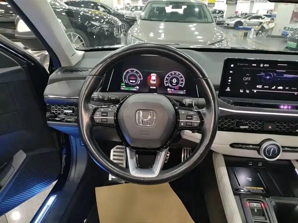 Accord PHEV 2023 2.0L e:PHEV Flagship Edition — миниатюра 4