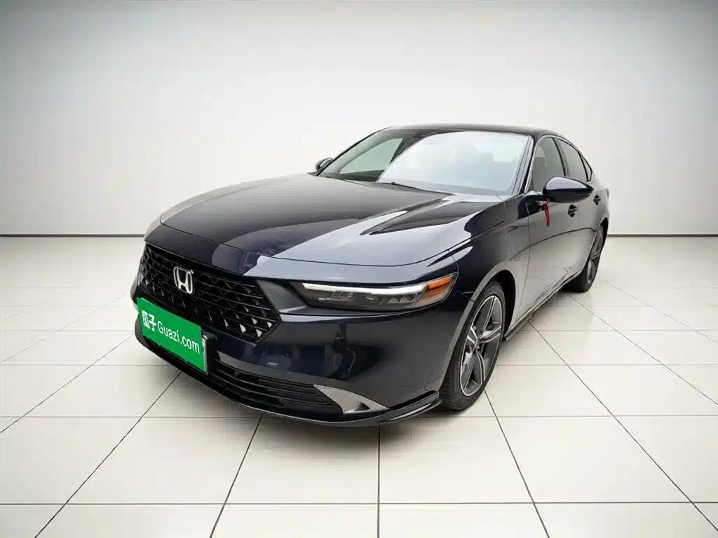 Accord PHEV 2023 2.0L e:PHEV Premium Edition — миниатюра 1