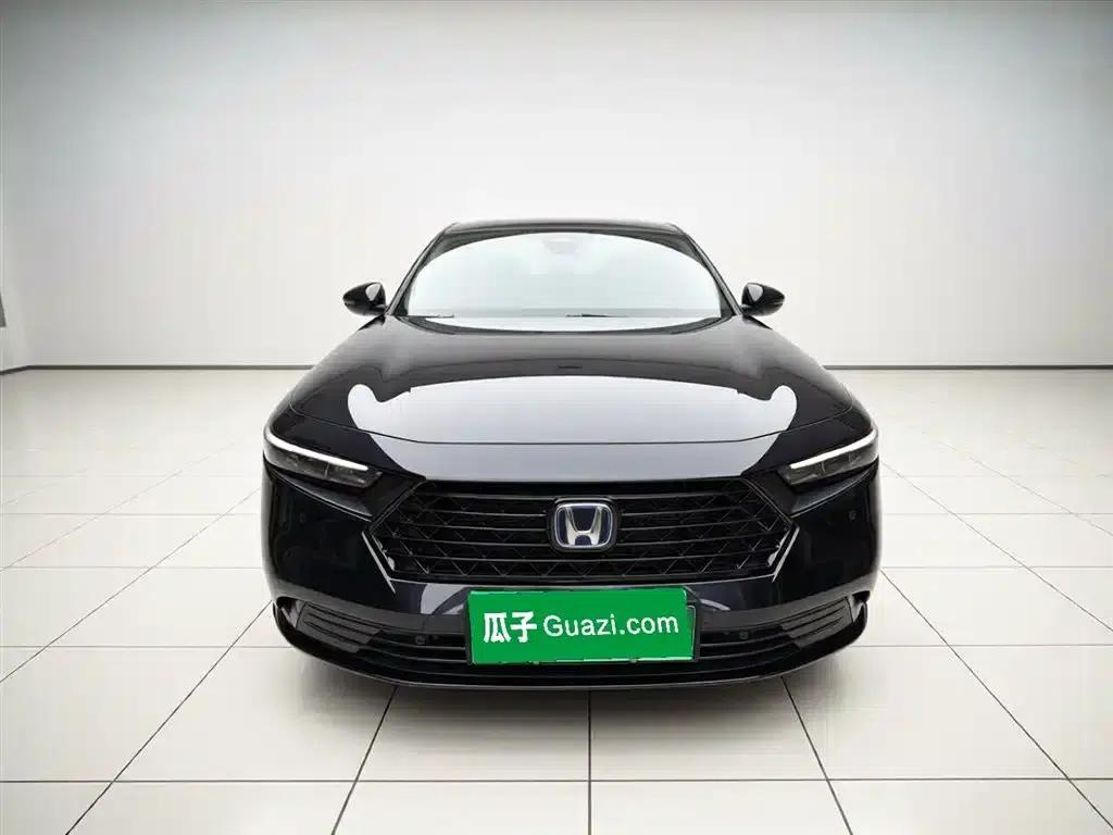 Accord PHEV 2023 2.0L e:PHEV Premium Edition — миниатюра 3