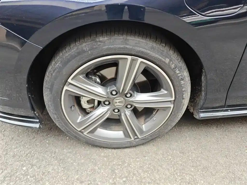 Accord PHEV 2023 2.0L e:PHEV Premium Edition — миниатюра 23