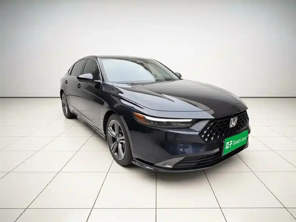 Accord PHEV 2023 2.0L e:PHEV Premium Edition — миниатюра 4