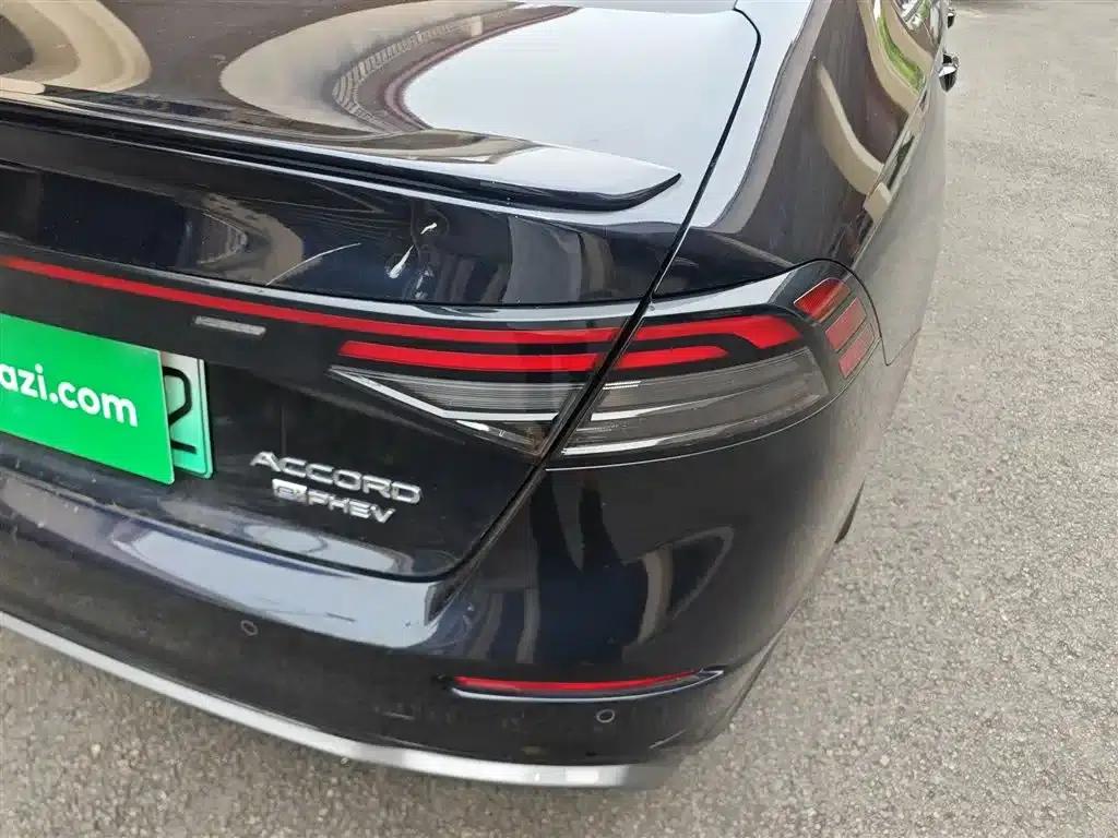 Accord PHEV 2023 2.0L e:PHEV Premium Edition — миниатюра 8