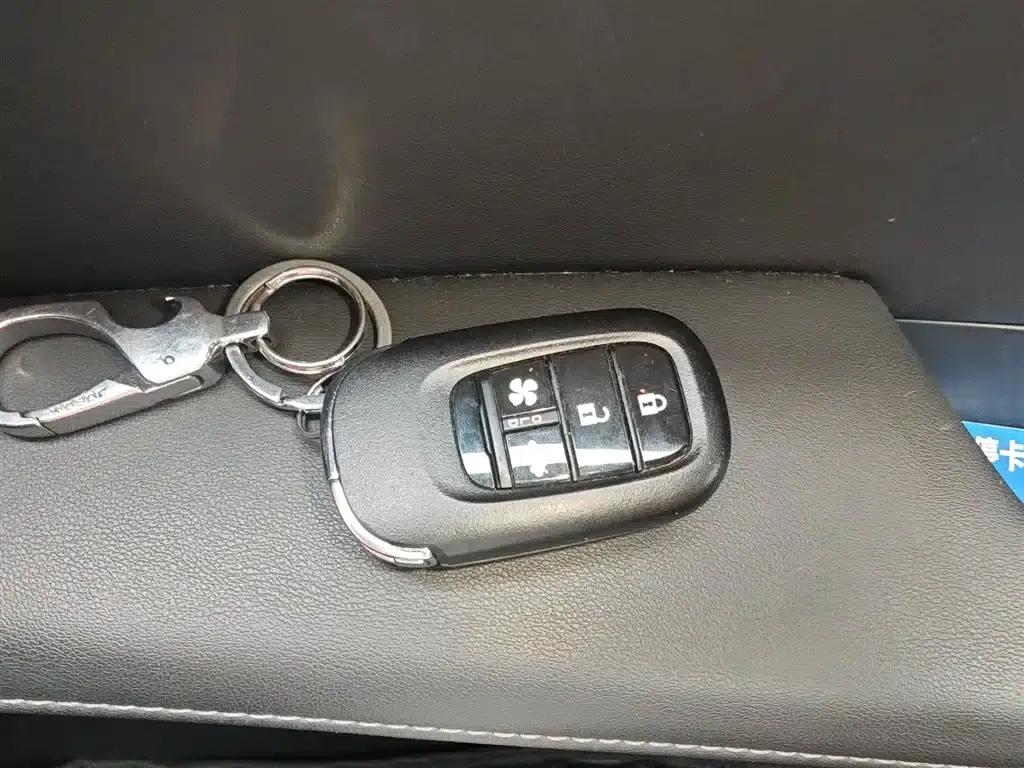 Accord PHEV 2023 2.0L e:PHEV Premium Edition — миниатюра 9
