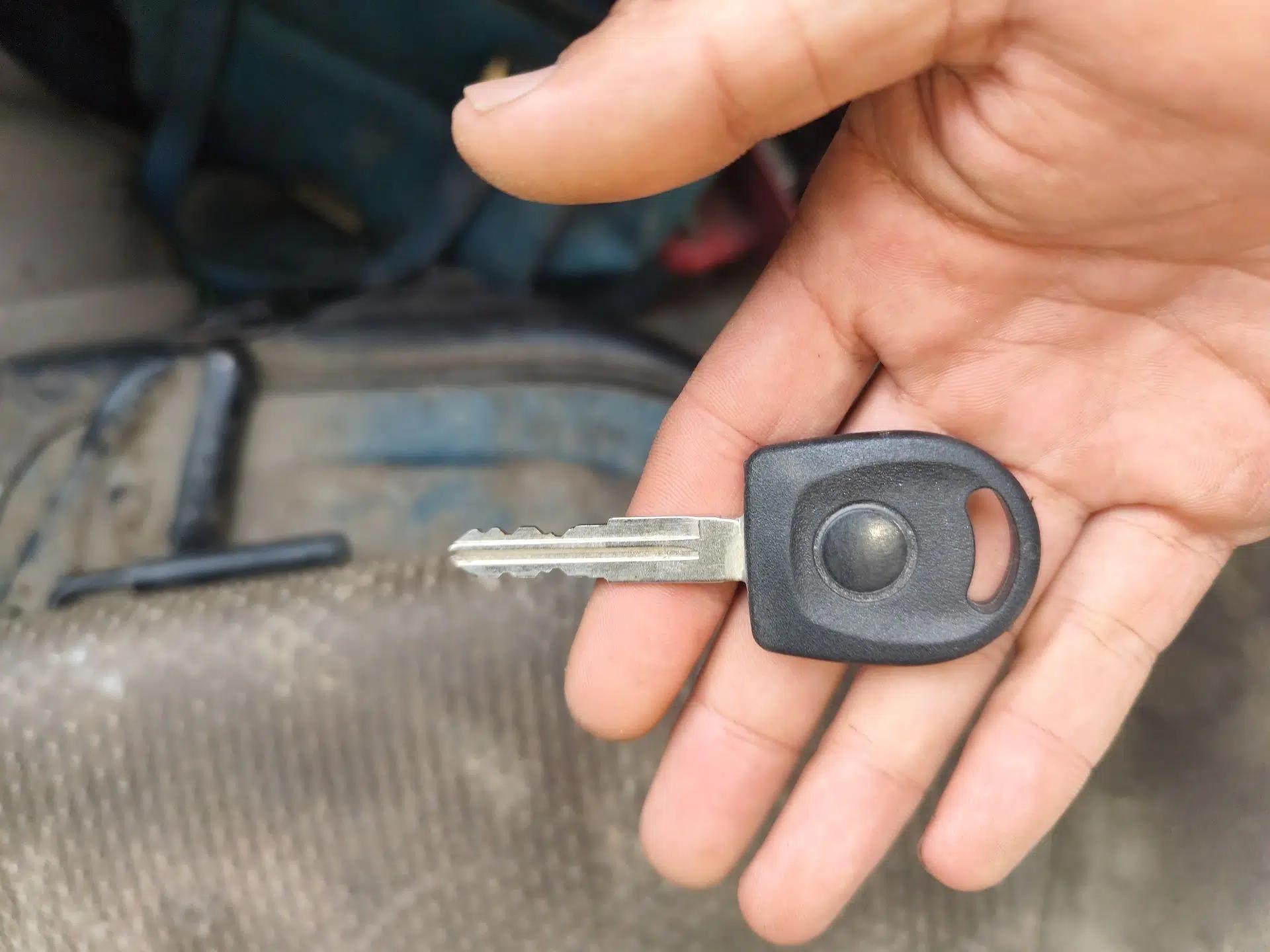 CHANGAN KAICHENG Ruixing M80 2014 1.5L Comfort Model 4G15S — миниатюра 9