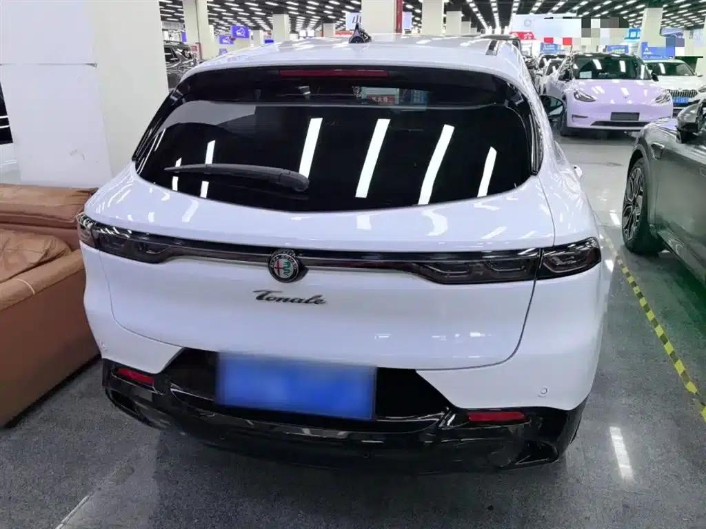 Tonale 2023 2.0T 268HP AWD Veloce Track Edition — миниатюра 4