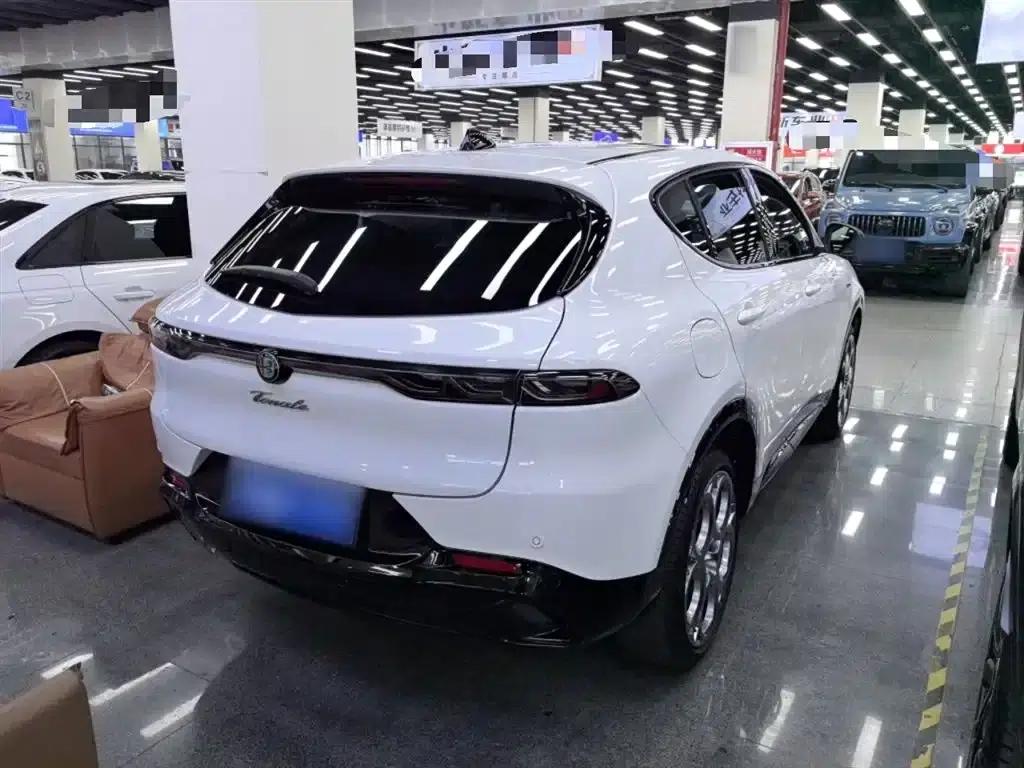 Tonale 2023 2.0T 268HP AWD Veloce Track Edition — миниатюра 5