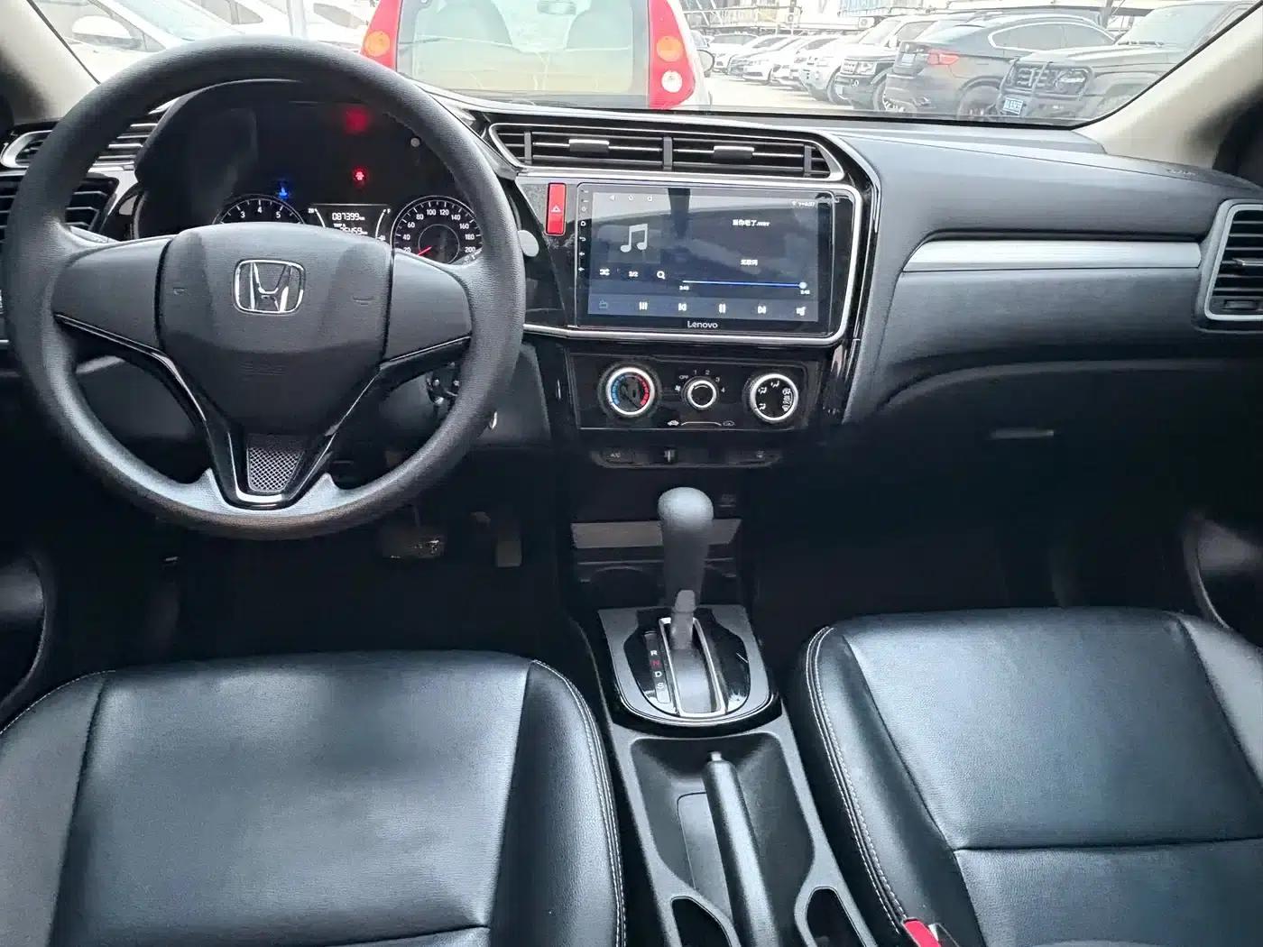 2017 Honda Crider 1.5L CVT Comfort Edition — миниатюра 10