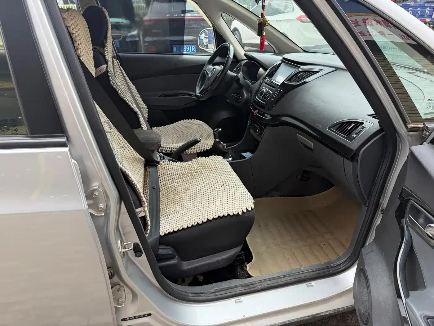 Refine M2 2013 1.5L Manual Deluxe 5-Seater — миниатюра 11