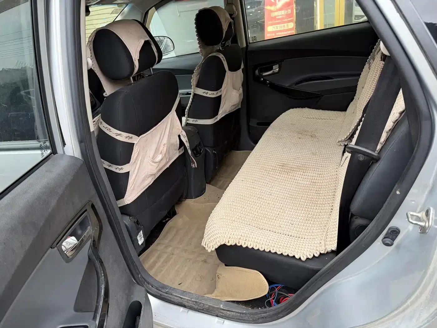 Refine M2 2013 1.5L Manual Deluxe 5-Seater — миниатюра 8
