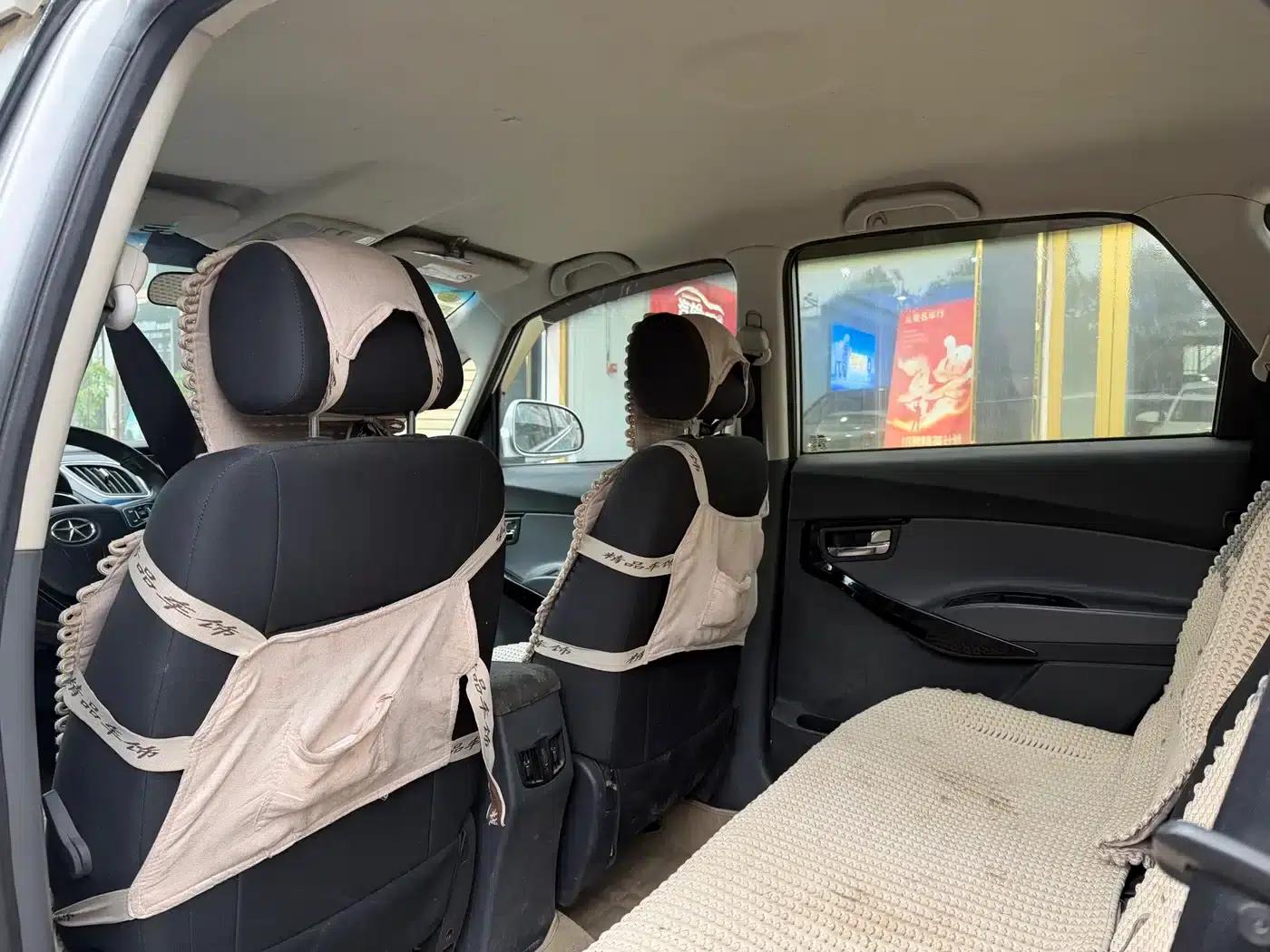 Refine M2 2013 1.5L Manual Deluxe 5-Seater — миниатюра 9