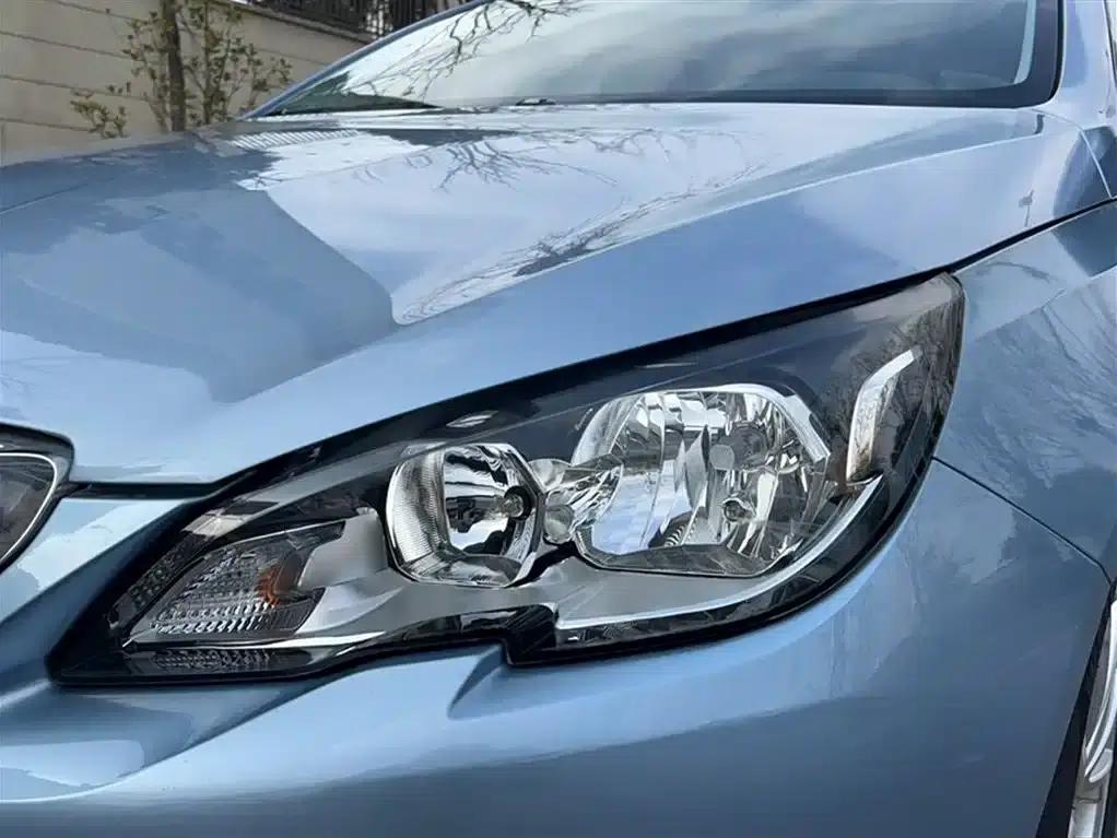 Peugeot 308S 2015 1.2T Automatic Premium Edition — миниатюра 15