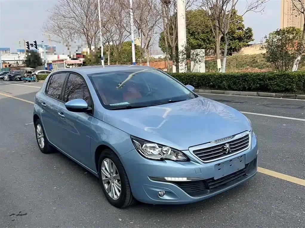 Peugeot 308S 2015 1.2T Automatic Premium Edition — миниатюра 20