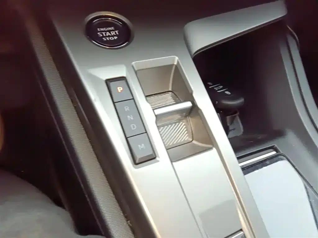 Peugeot 408X 2023 Charm Edition — миниатюра 11