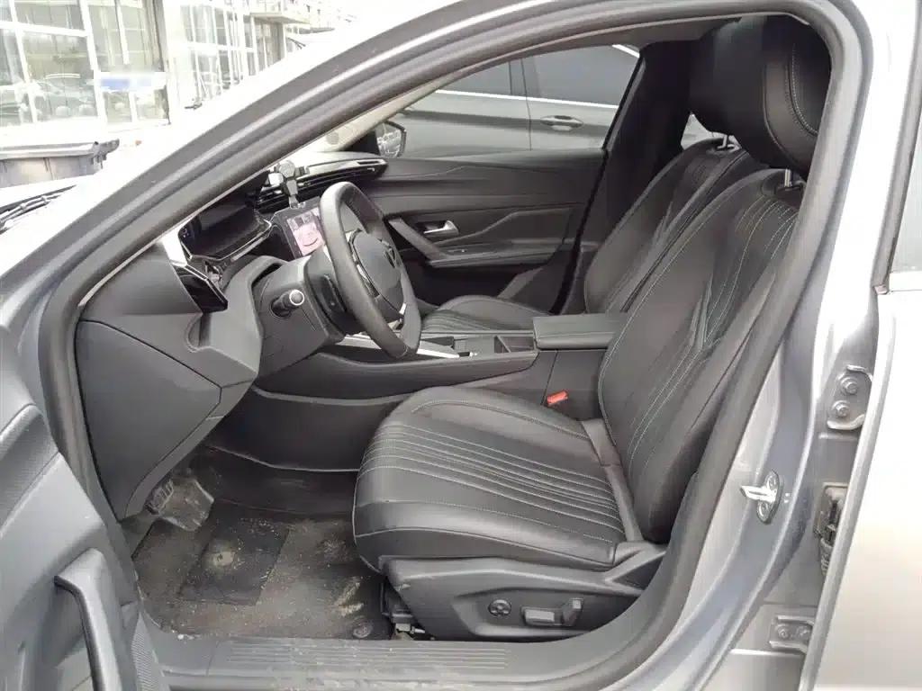 Peugeot 408X 2023 Charm Edition — миниатюра 12