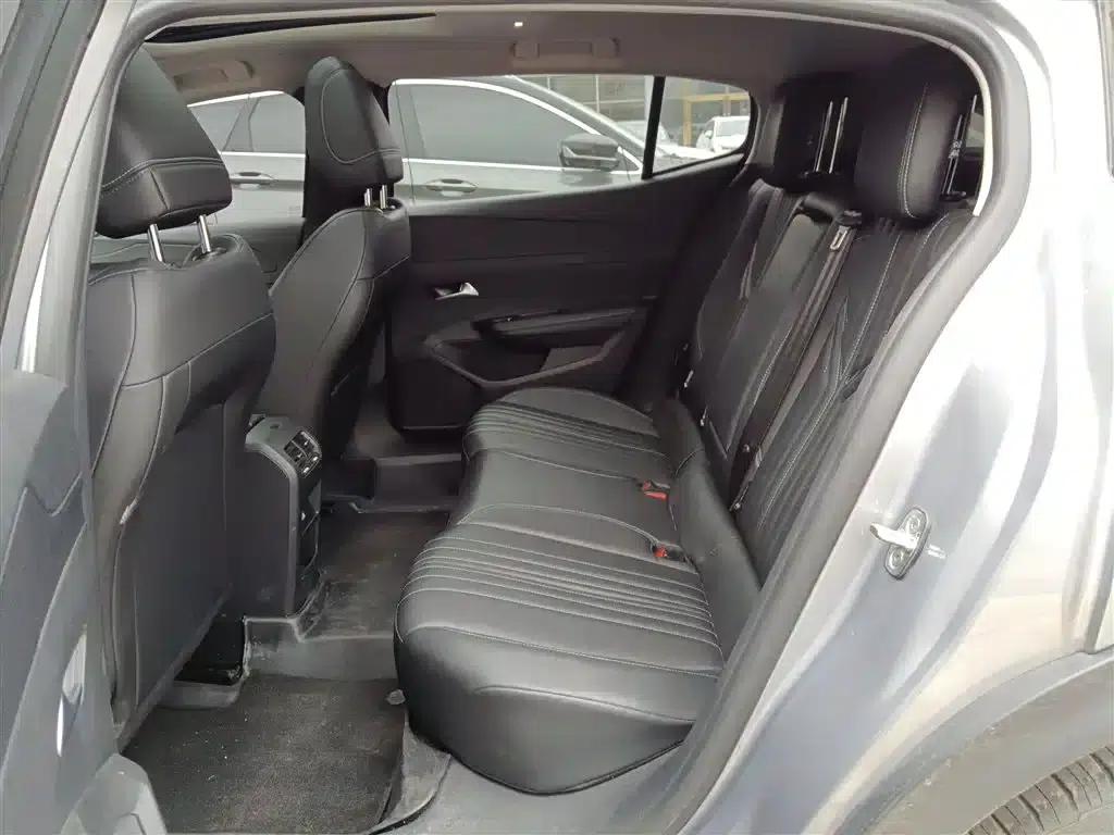 Peugeot 408X 2023 Charm Edition — миниатюра 14