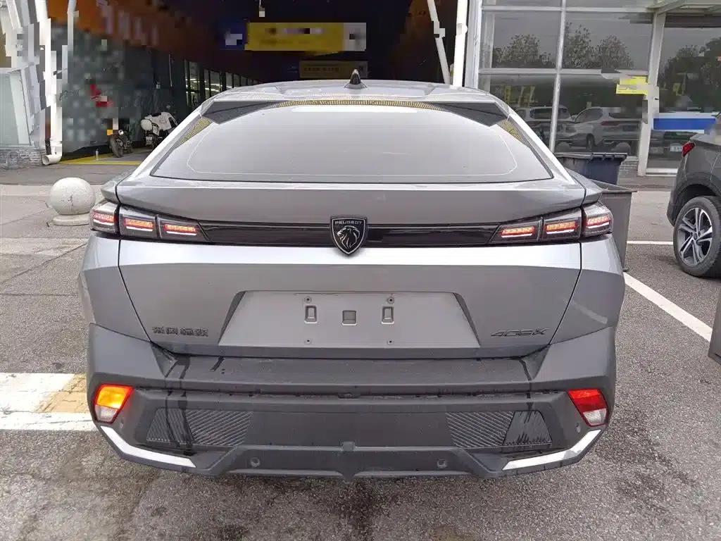 Peugeot 408X 2023 Charm Edition — миниатюра 4