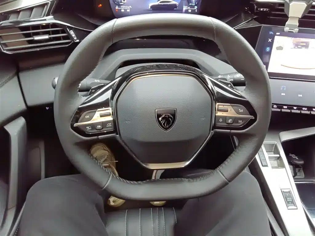 Peugeot 408X 2023 Charm Edition — миниатюра 7