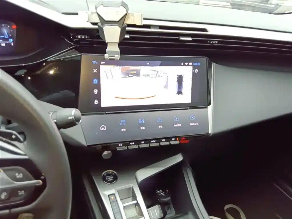 Peugeot 408X 2023 Charm Edition — миниатюра 10